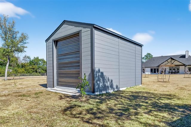 3210 Avenue Q, Santa Fe, TX 77510