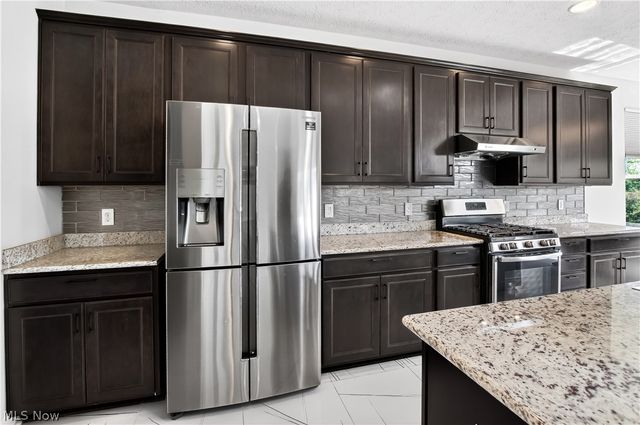 2335 Norton Place, Avon, OH 44011