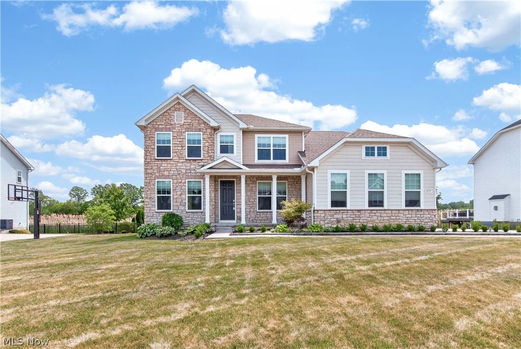 2335 Norton Place, Avon, OH 44011