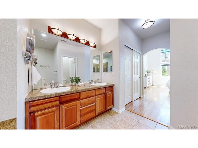 13816 Legend Trl 104, Broomfield, CO 80023