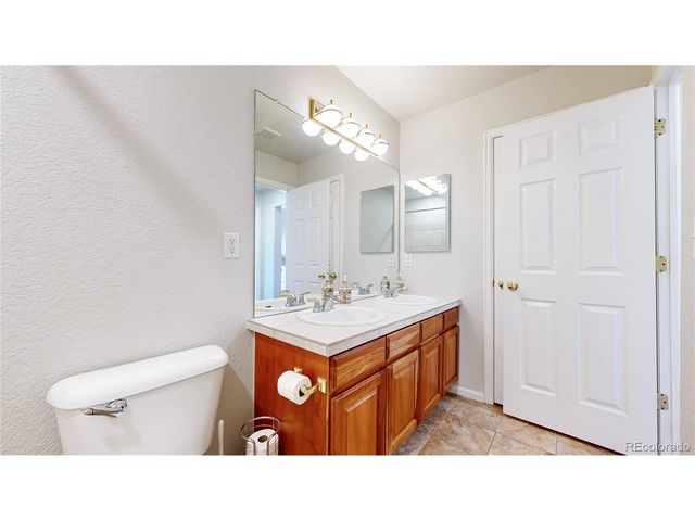 13816 Legend Trl 104, Broomfield, CO 80023