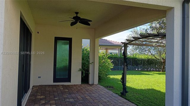 1280 SW 113th Way, Pembroke Pines, FL 33025