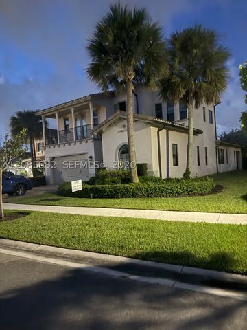 1280 SW 113th Way, Pembroke Pines, FL 33025