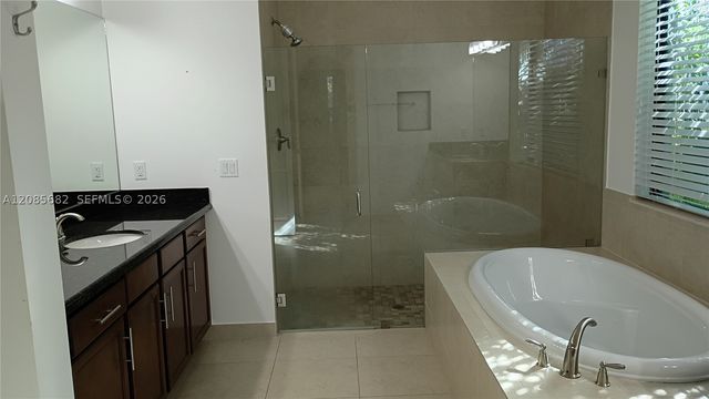 1280 SW 113th Way, Pembroke Pines, FL 33025