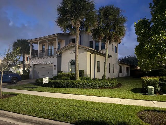 1280 SW 113th Way, Pembroke Pines, FL 33025