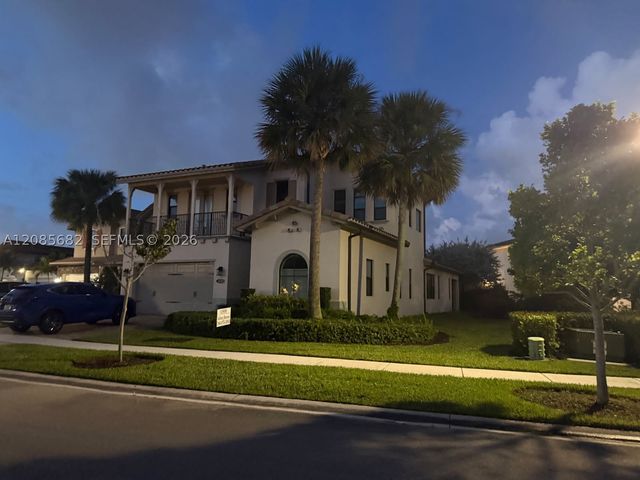 1280 SW 113th Way, Pembroke Pines, FL 33025