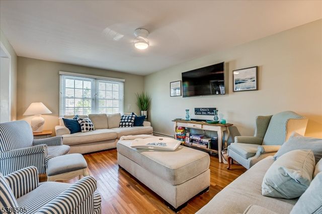 308 Cove Dr, Brick Twp., NJ 08738