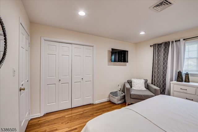 308 Cove Dr, Brick Twp., NJ 08738