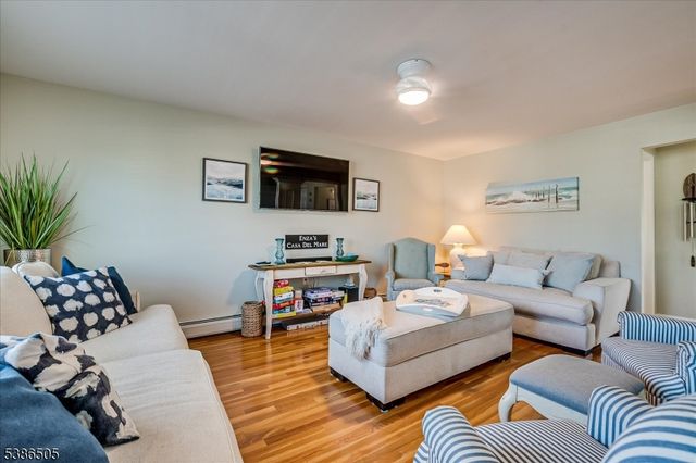 308 Cove Dr, Brick Twp., NJ 08738