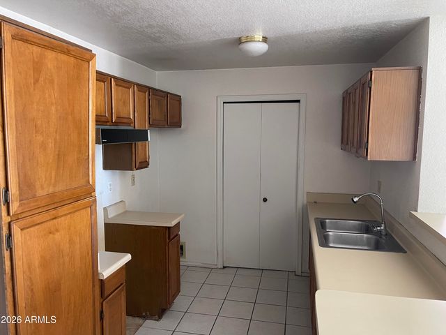623 W GUADALUPE Road 257, Mesa, AZ 85210