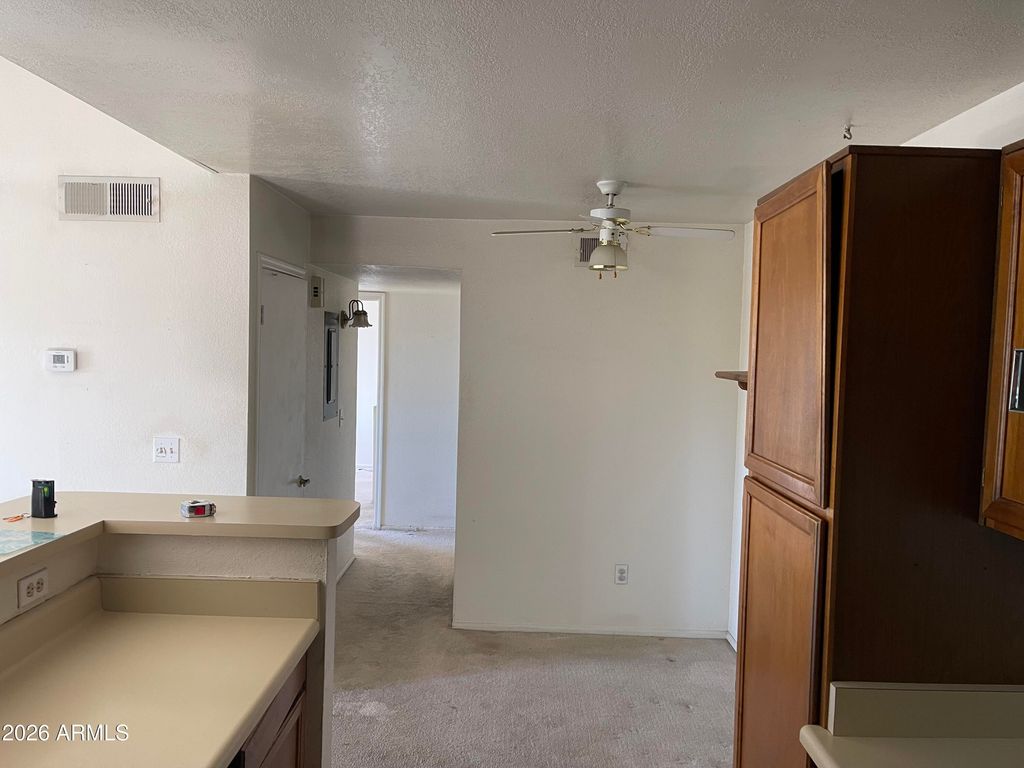 Image 3 of property listing at 623 W GUADALUPE Road 257, Mesa, AZ 85210