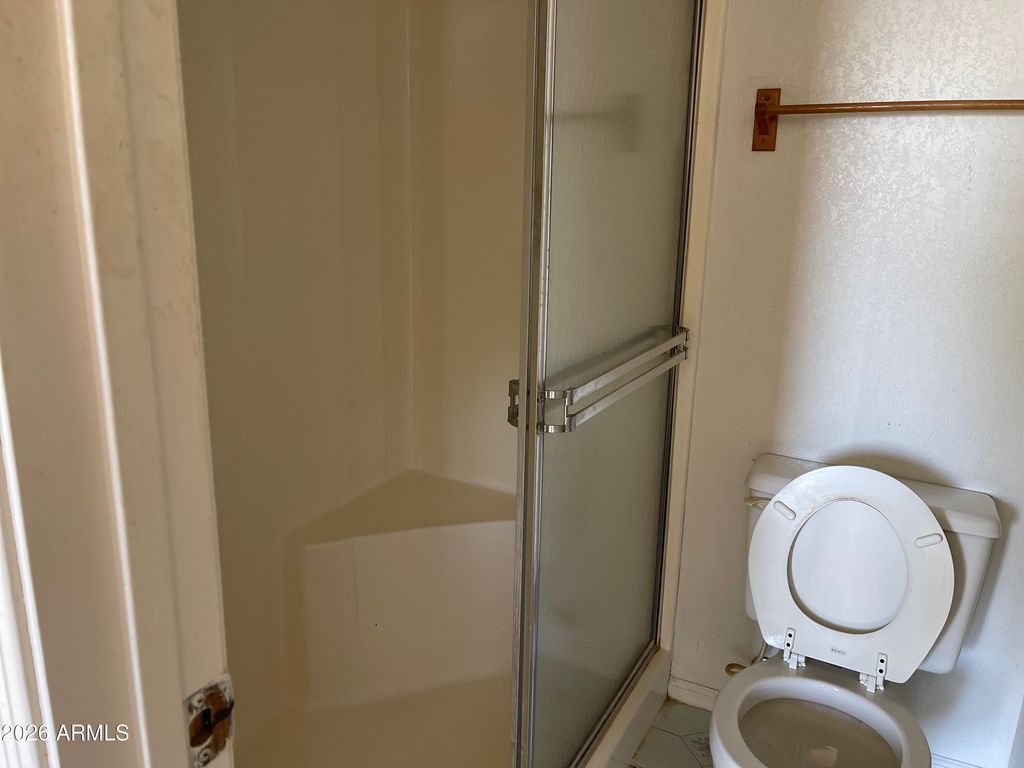 Image 8 of property listing at 623 W GUADALUPE Road 257, Mesa, AZ 85210