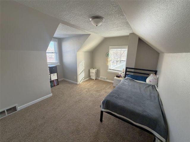 1704 Merle Hay Road, Des Moines, IA 50310