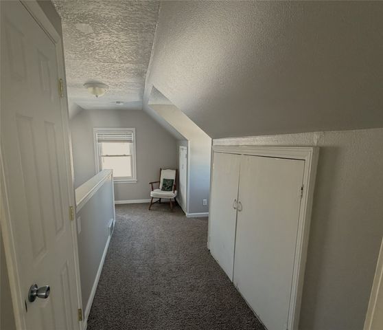 1704 Merle Hay Road, Des Moines, IA 50310