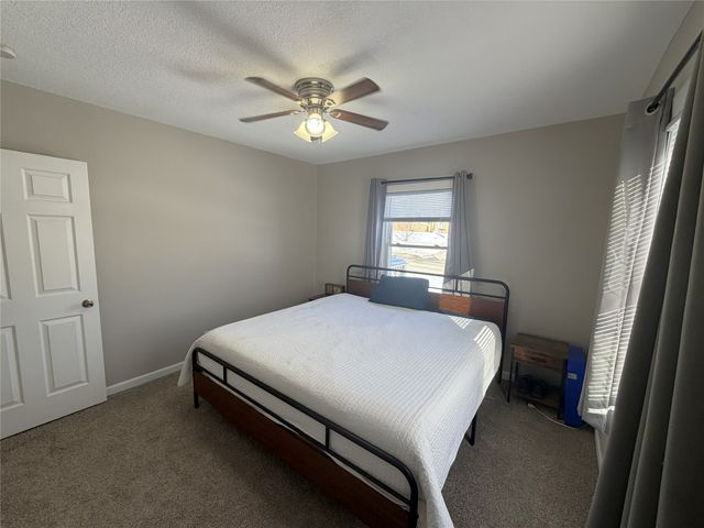 1704 Merle Hay Road, Des Moines, IA 50310