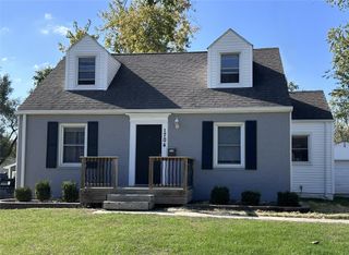 1704 Merle Hay Road, Des Moines, IA 50310