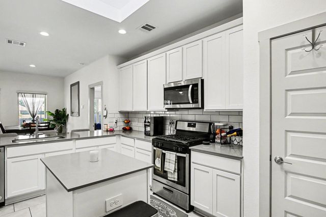 3946 Canyon Shore Lane, Missouri City, TX 77459