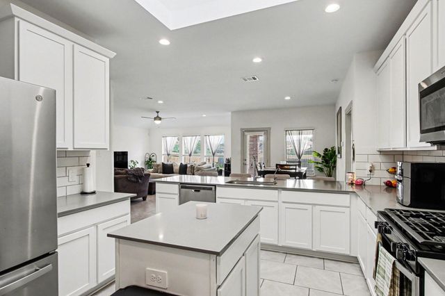 3946 Canyon Shore Lane, Missouri City, TX 77459