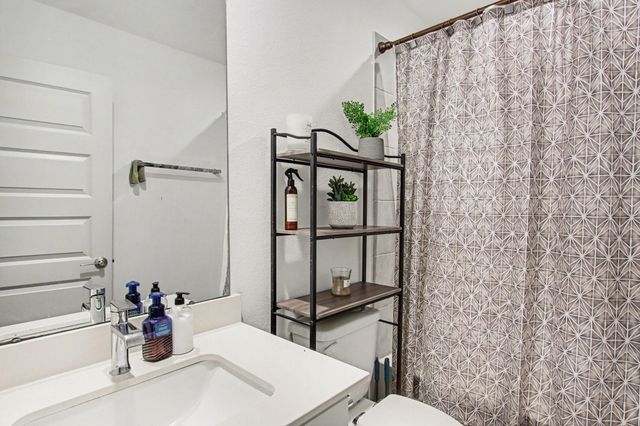 3946 Canyon Shore Lane, Missouri City, TX 77459