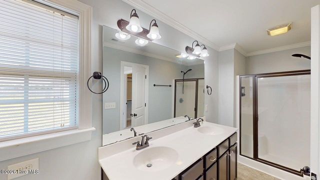 504 Planters Ridge Drive, Pikeville, NC 27863