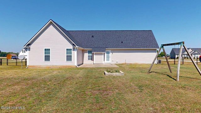 504 Planters Ridge Drive, Pikeville, NC 27863