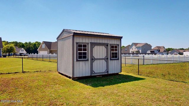 504 Planters Ridge Drive, Pikeville, NC 27863