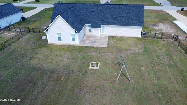 504 Planters Ridge Drive, Pikeville, NC 27863