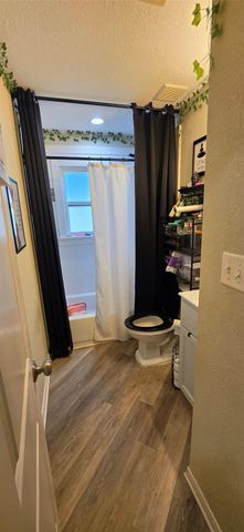 1719 50th Street, Galveston, TX 77551