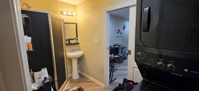 1719 50th Street, Galveston, TX 77551
