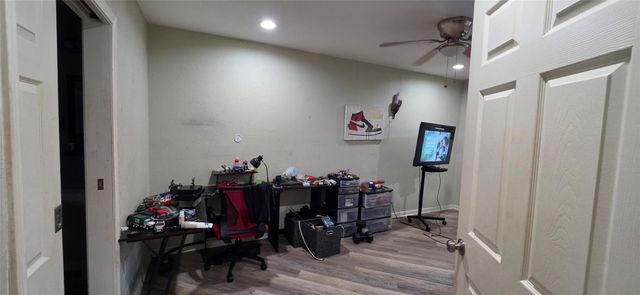 1719 50th Street, Galveston, TX 77551