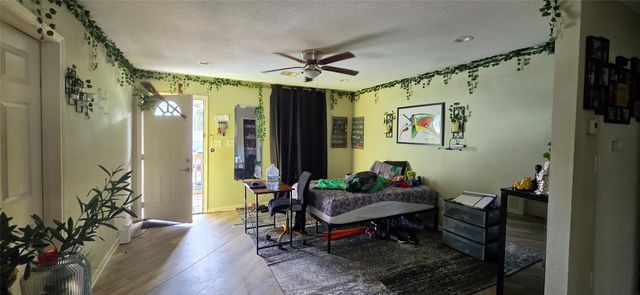 1719 50th Street, Galveston, TX 77551