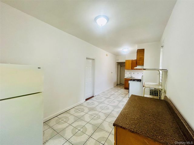 329 E 8th Street 2, Brooklyn, NY 11218
