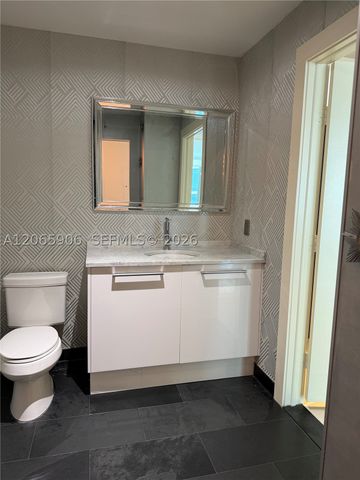 900 Biscayne Blvd 4410, Miami, FL 33132