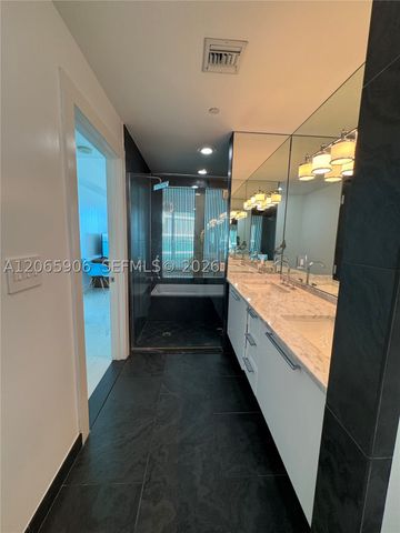 900 Biscayne Blvd 4410, Miami, FL 33132