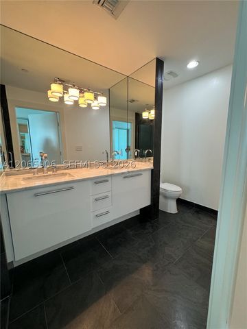900 Biscayne Blvd 4410, Miami, FL 33132