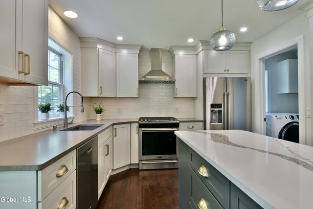 662 Stark Terrace, Milton, NY 12020