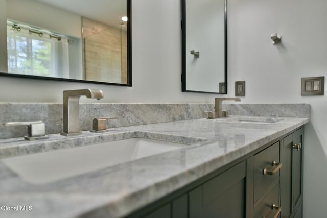 662 Stark Terrace, Milton, NY 12020