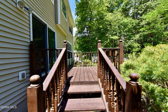 662 Stark Terrace, Milton, NY 12020