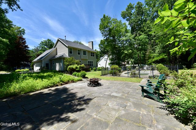 662 Stark Terrace, Milton, NY 12020