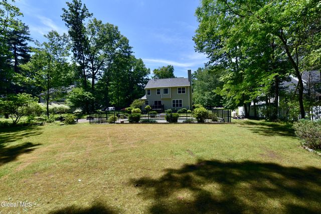 662 Stark Terrace, Milton, NY 12020