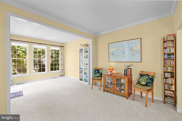 4925 WAPLE LN, Alexandria, VA 22304