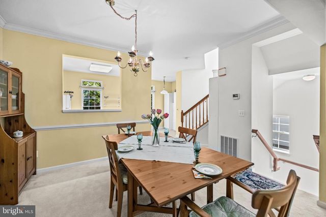 4925 WAPLE LN, Alexandria, VA 22304