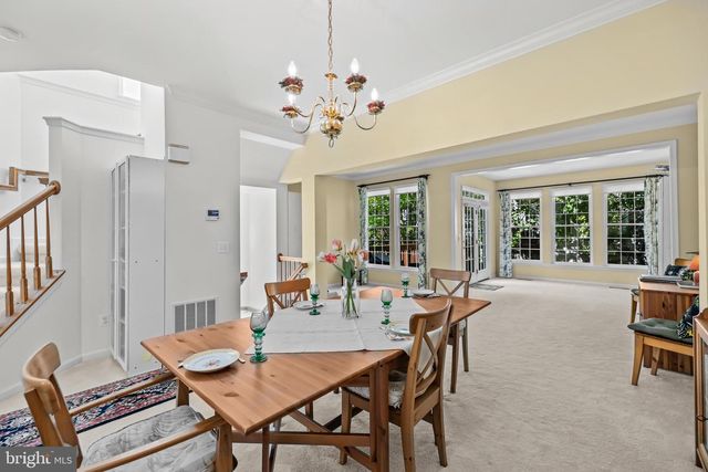 4925 WAPLE LN, Alexandria, VA 22304