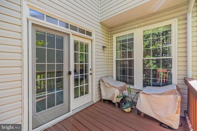 4925 WAPLE LN, Alexandria, VA 22304