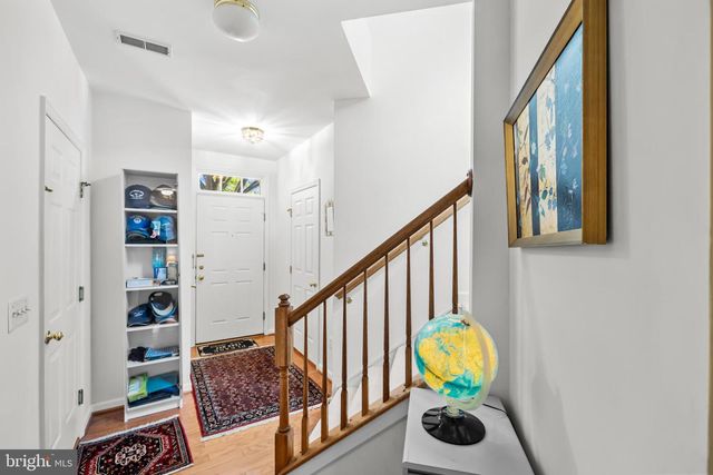 4925 WAPLE LN, Alexandria, VA 22304