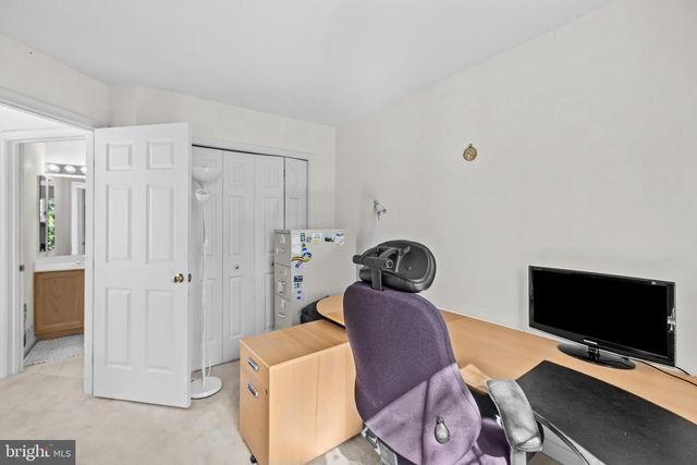 4925 WAPLE LN, Alexandria, VA 22304