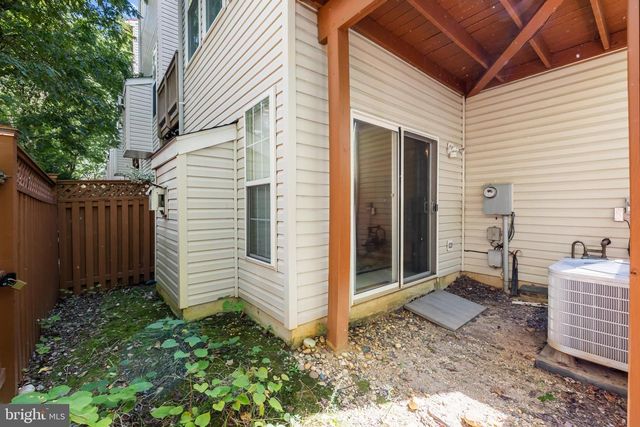 4925 WAPLE LN, Alexandria, VA 22304