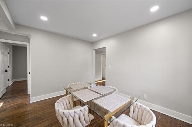 2318 walker Avenue, Winston-salem, NC 27103