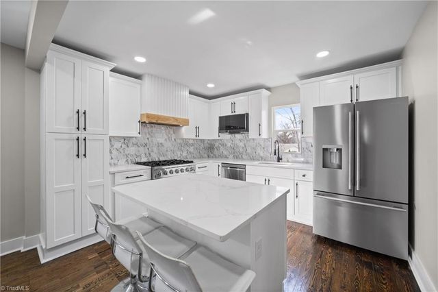 2318 walker Avenue, Winston-salem, NC 27103