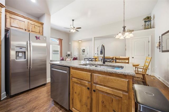 34097 W 90 Circle, De Soto, KS 66018